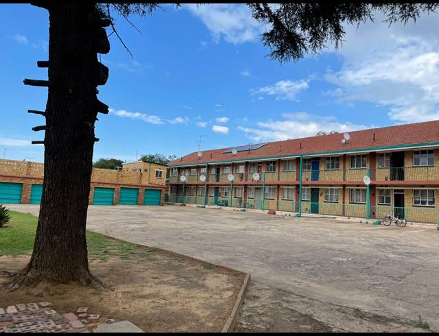 2 BEDROOM APARTMENT RENTED IN VANDERBIJLPARK CW 2
